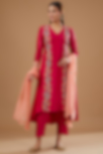 Red Silk Chanderi Hand Embroidered Kurta Set by Ojasvini at Pernia's Pop Up Shop