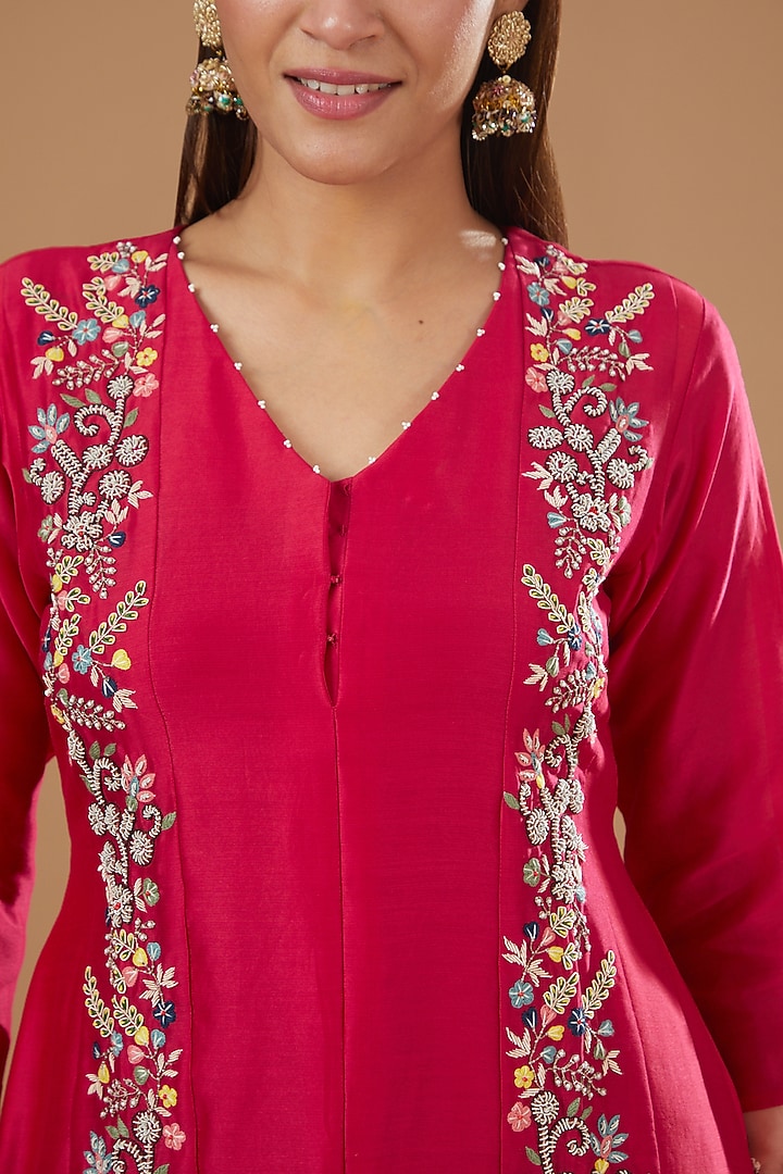 Red Silk Chanderi Hand Embroidered Kurta Set by Ojasvini at Pernia's Pop Up Shop