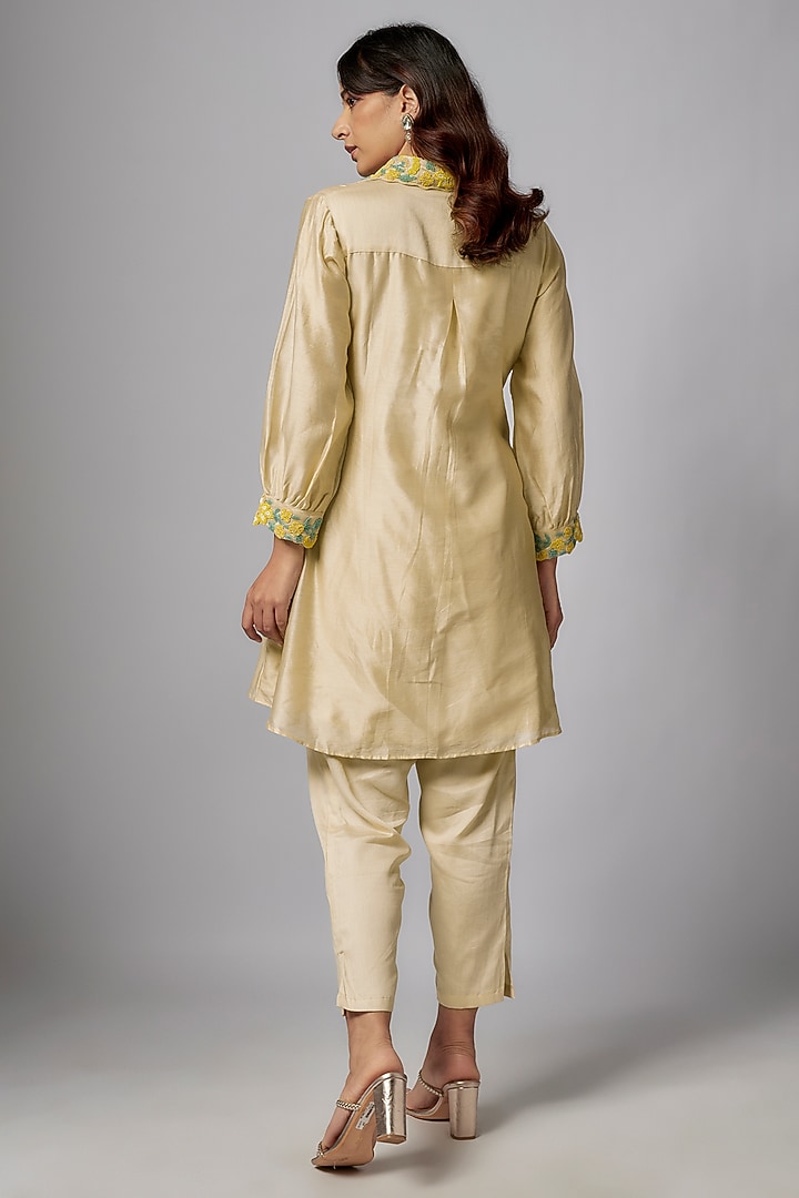 Ivory Silk & Chanderi Applique Embroidered Co-Ord Set by Ojasvini at Pernia's Pop Up Shop