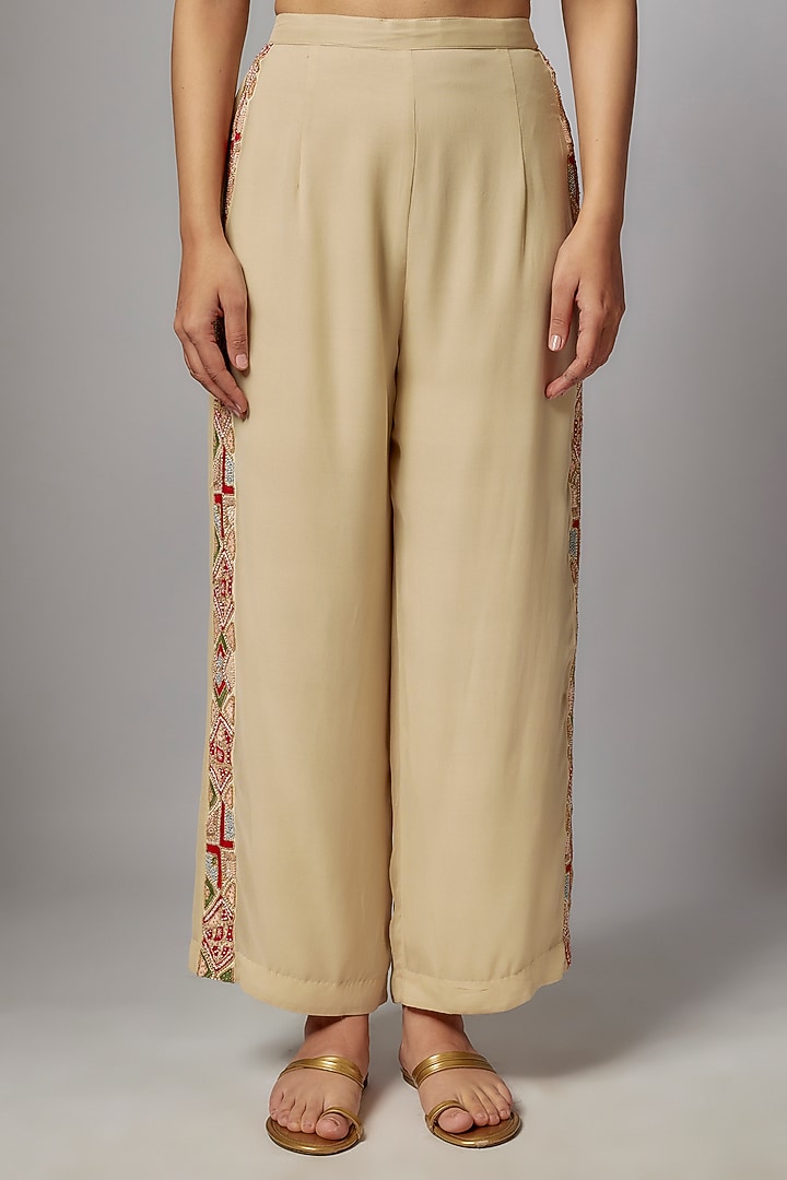 Ivory Georgette & Chinese Dupion Embroidered Cape Set by Ojasvini at Pernia's Pop Up Shop