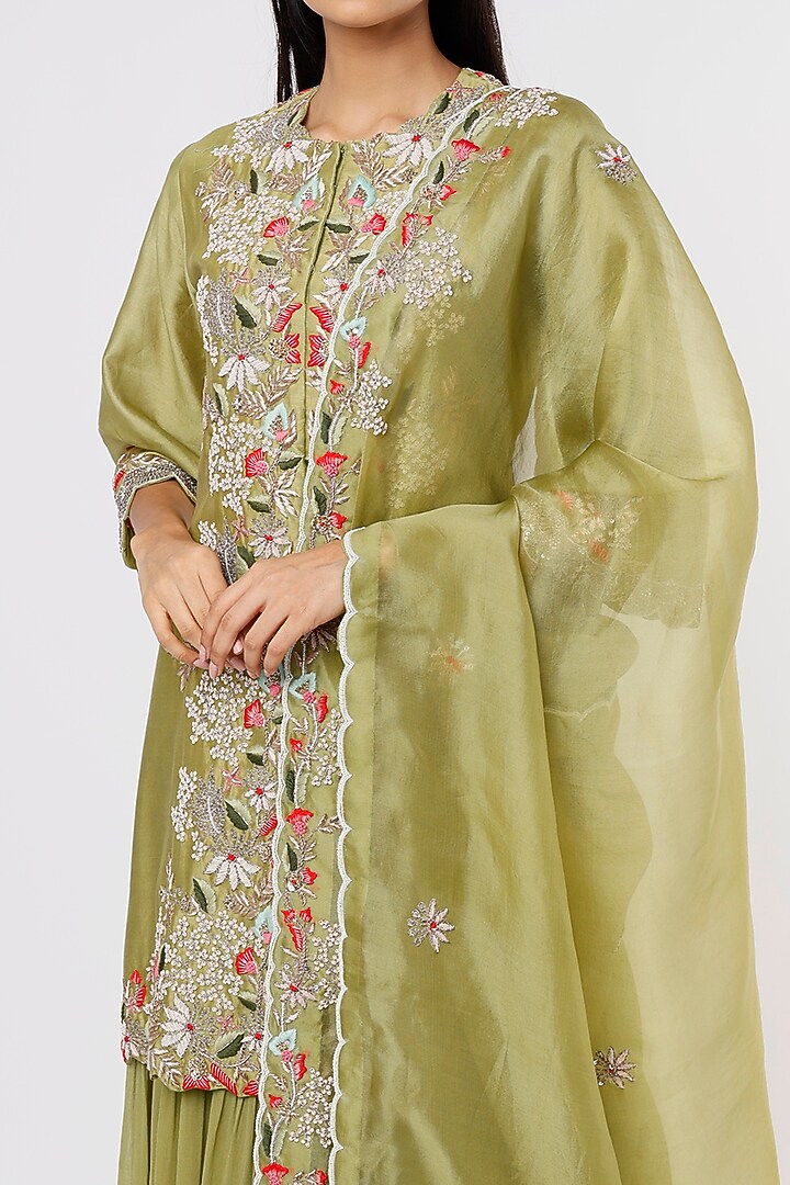 Green Silk Chanderi Zardosi Embroidered Kurta Set by Ojasvini at Pernia's Pop Up Shop