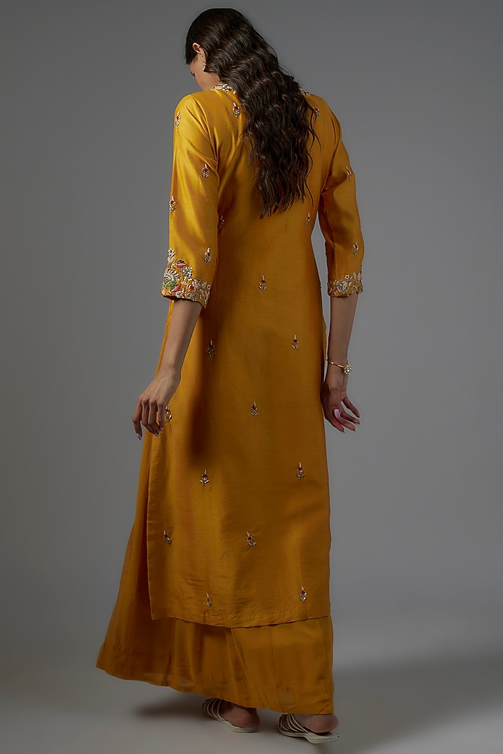 Orange Organza Silk & Chanderi Embroidered Kurta Set by Ojasvini at Pernia's Pop Up Shop