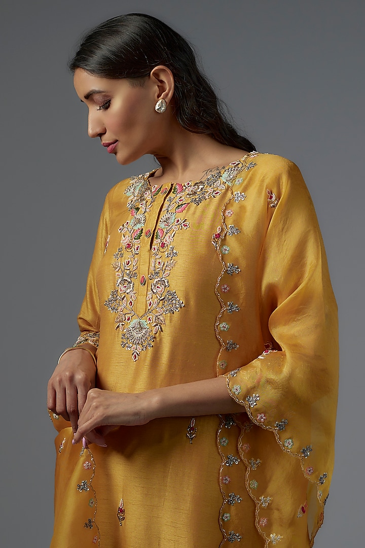 Yellow Chanderi Embroidered Kurta Set by Ojasvini at Pernia's Pop Up Shop