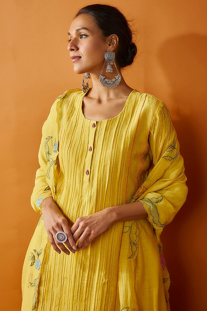 Yellow Chanderi & Cotton Satin Pintuck Kurta Set by Ojasvini at Pernia's Pop Up Shop