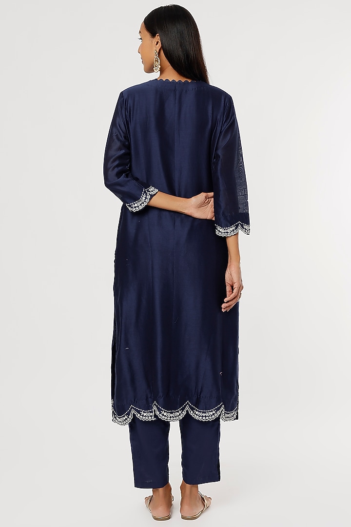Navy Blue Embroidered Kurta Set by Ojasvini at Pernia's Pop Up Shop