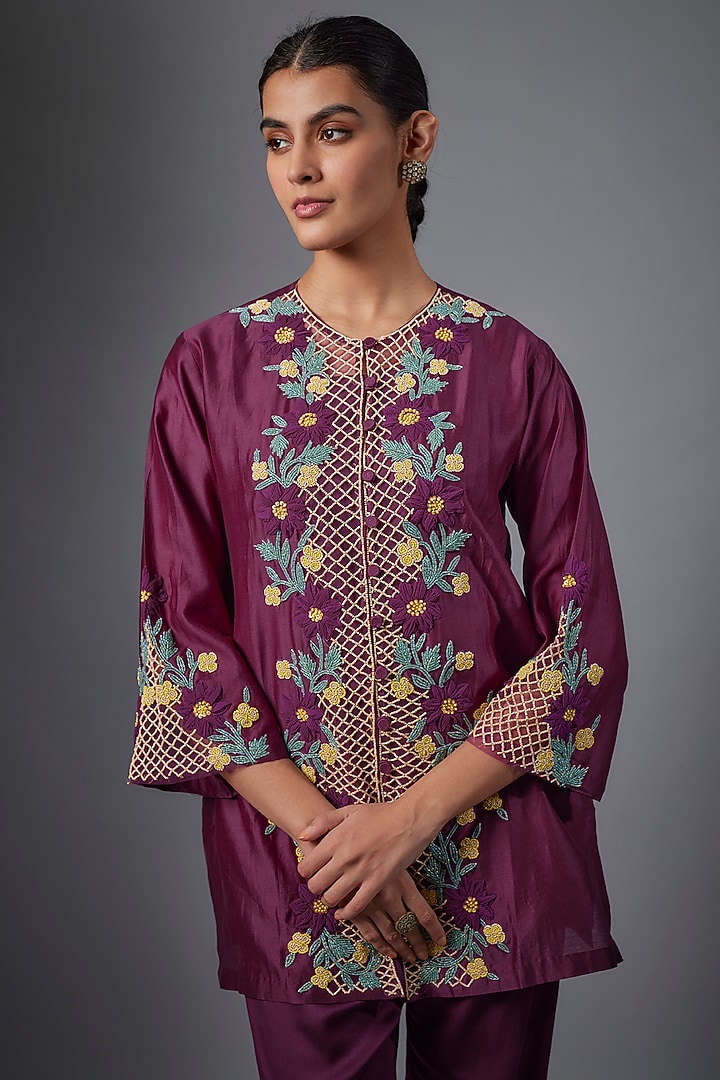 Purple Silk Chanderi Hand Embroidered Kurta Set by Ojasvini at Pernia's Pop Up Shop