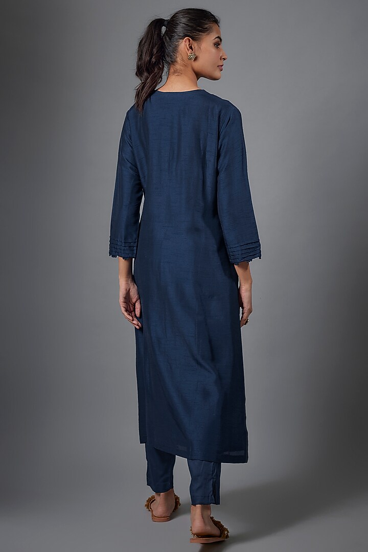 Navy Blue Silk Hand Embroidered Kurta Set by Ojasvini at Pernia's Pop Up Shop