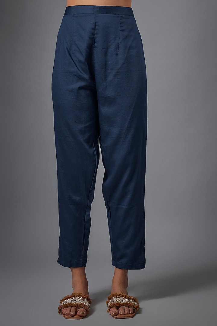 Navy Blue Silk Hand Embroidered Kurta Set by Ojasvini at Pernia's Pop Up Shop