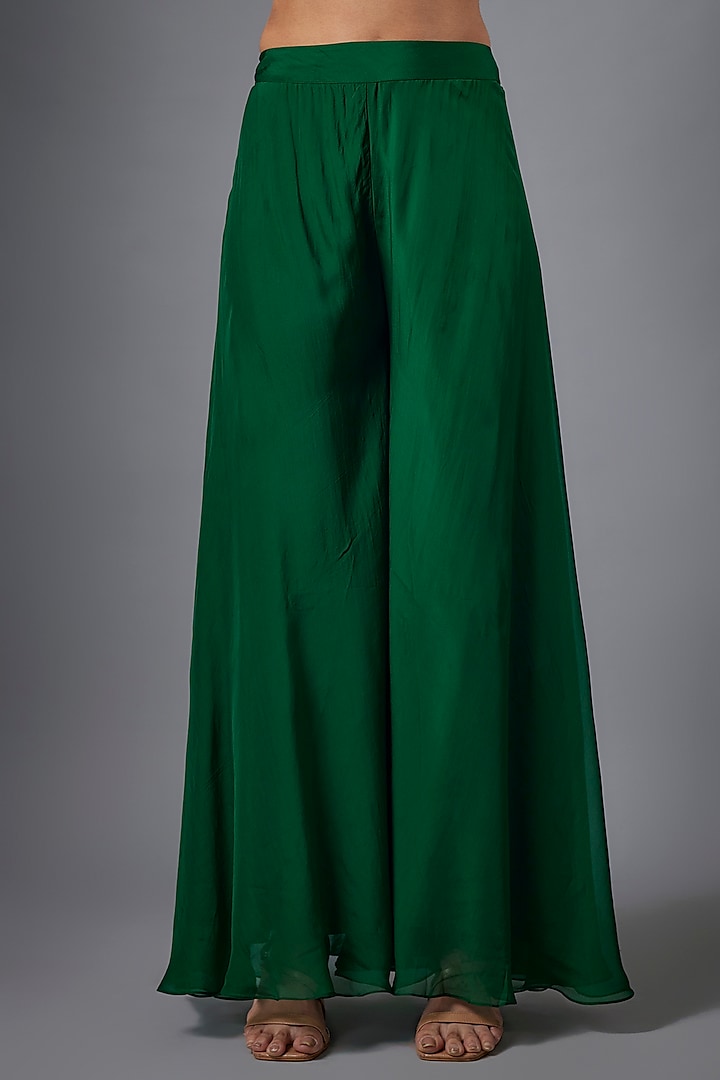 Green Organza Hand Embroidered Cape Set by Ojasvini at Pernia's Pop Up Shop