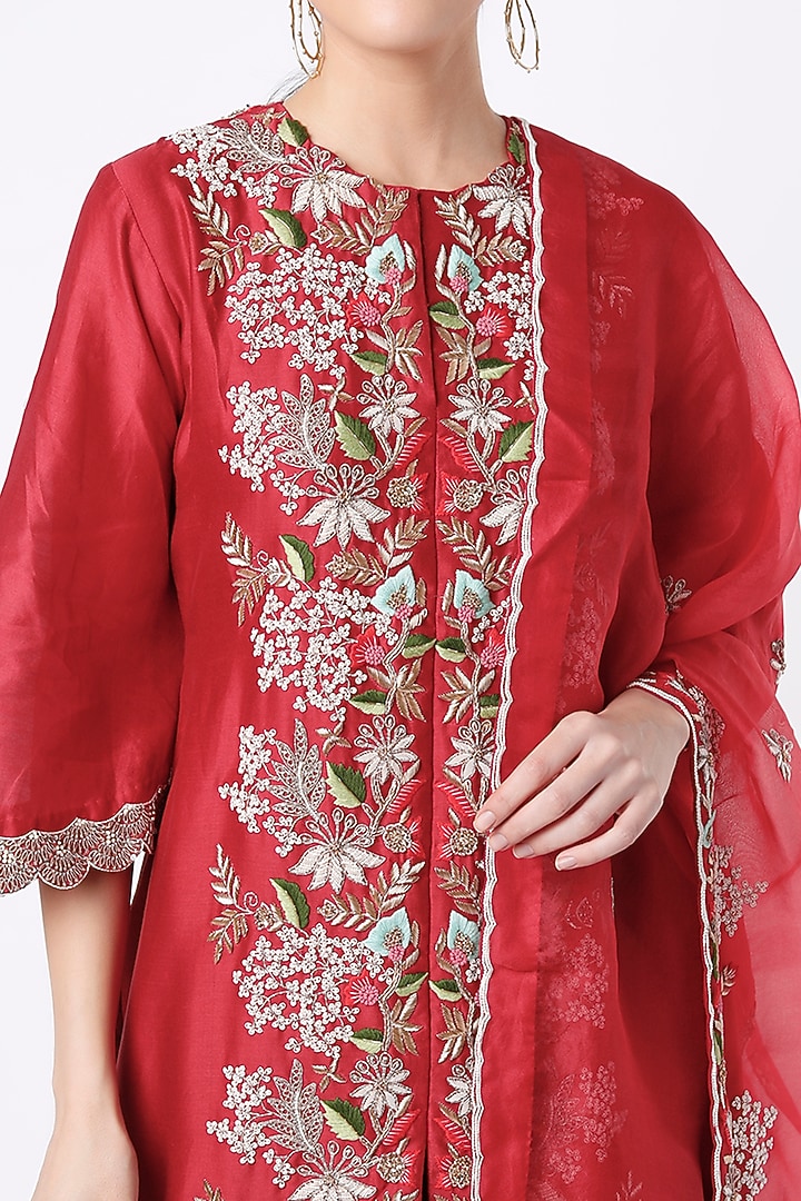 Red Embroidered Kurta Set by Ojasvini at Pernia's Pop Up Shop