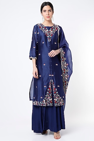 Navy Blue Embroidered Kurta Set by Ojasvini