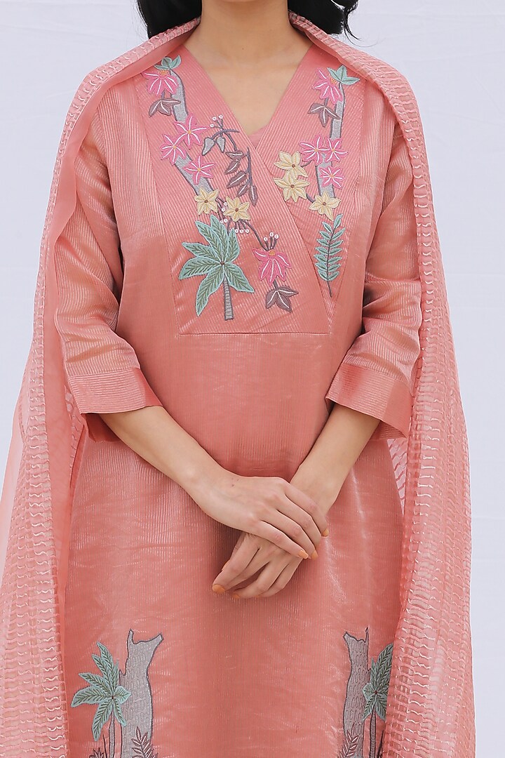 Dusty Pink Embroidered Kurta Set by OJA at Pernia's Pop Up Shop