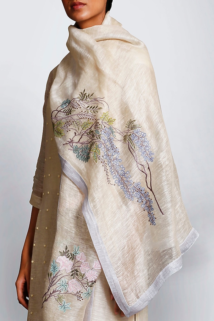 Off White & Grey Embroidered Kurta Set by OJA at Pernia's Pop Up Shop