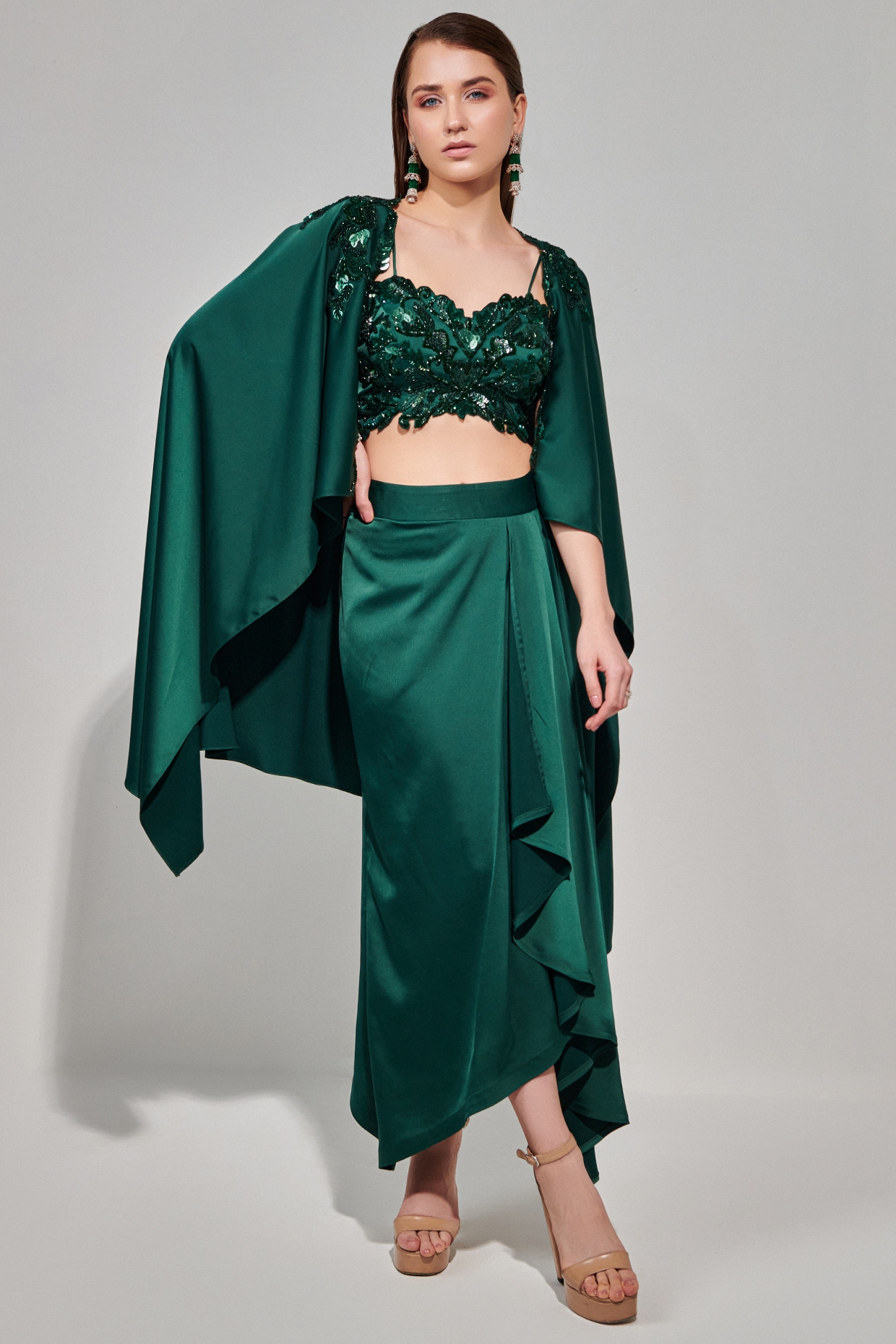 ★MAINBOOTH★Rafflesia Knitted Skirt(GREEN)★正規品/直送料込 Emerald Green Textured Duchess Satin Draped Skirt Set by One