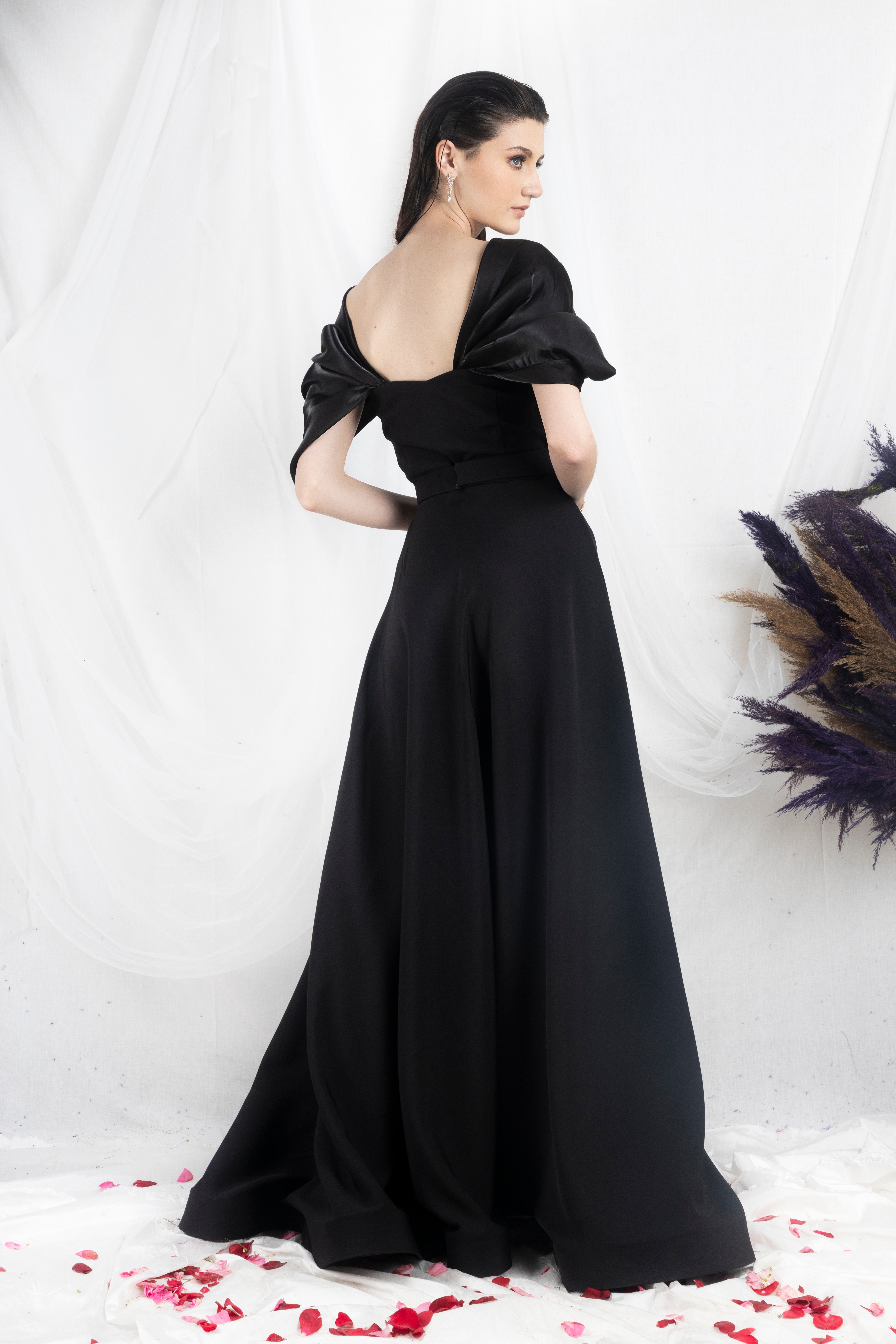 Black crepe outlet gown