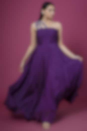 Lilac Chiffon Embellished Gown by One Knot One By Ashna at Pernia's Pop Up Shop