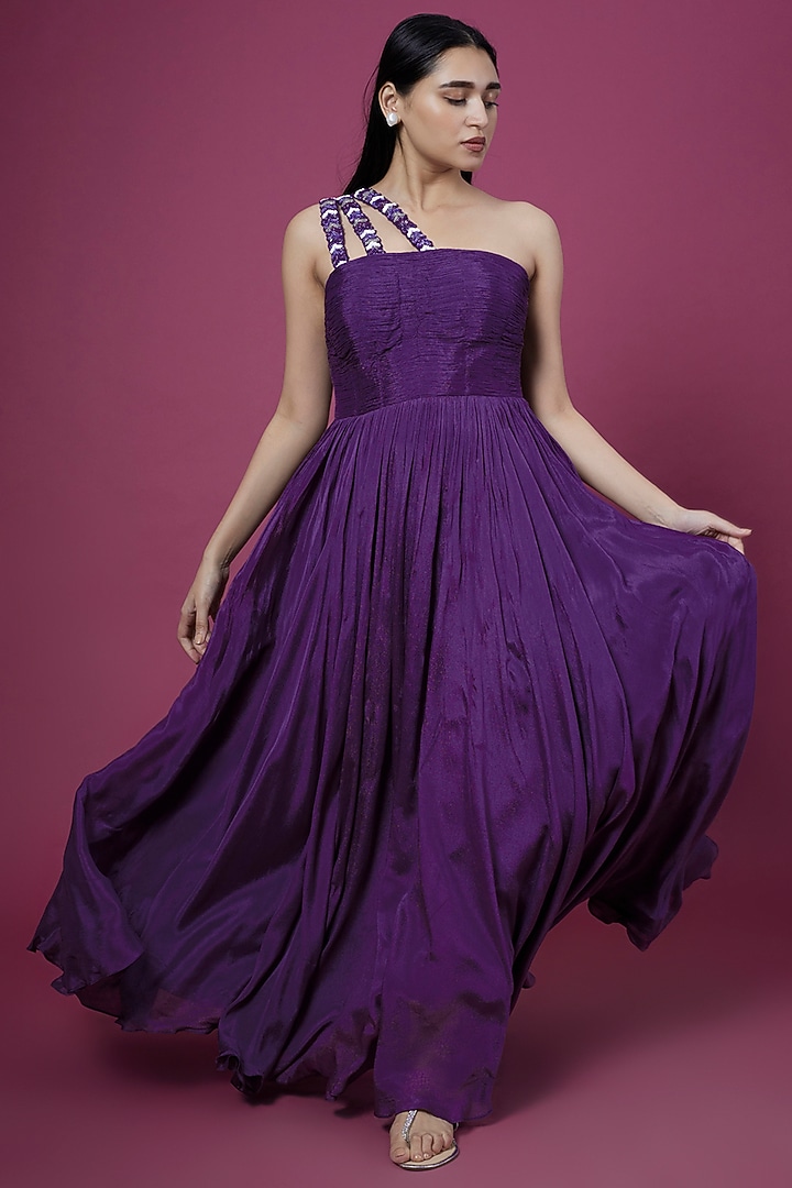 Lilac Chiffon Embellished Gown by One Knot One By Ashna at Pernia's Pop Up Shop