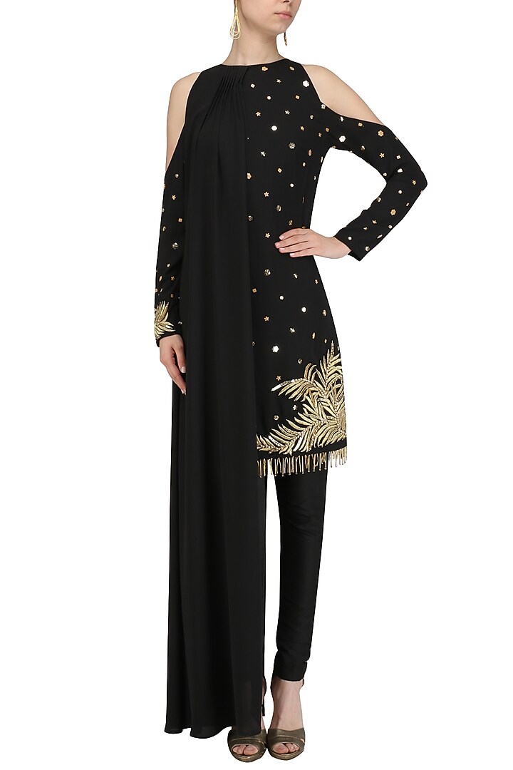 Black embroidered cold shoulder cape kurta set available only at Pernia's Pop Up Shop.