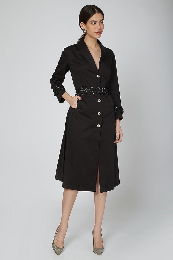 Black Embroidered Trench Dress With Belt by Our Love