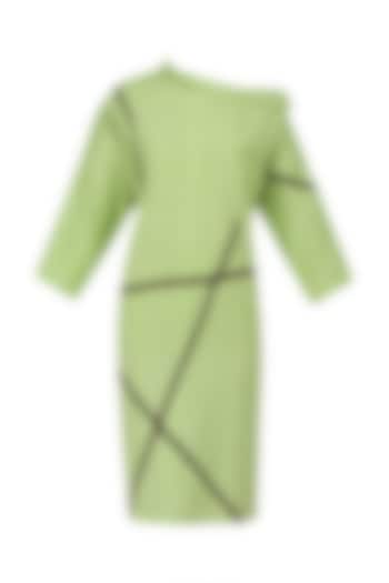 Green One Shoulder Midi Dress by Olio