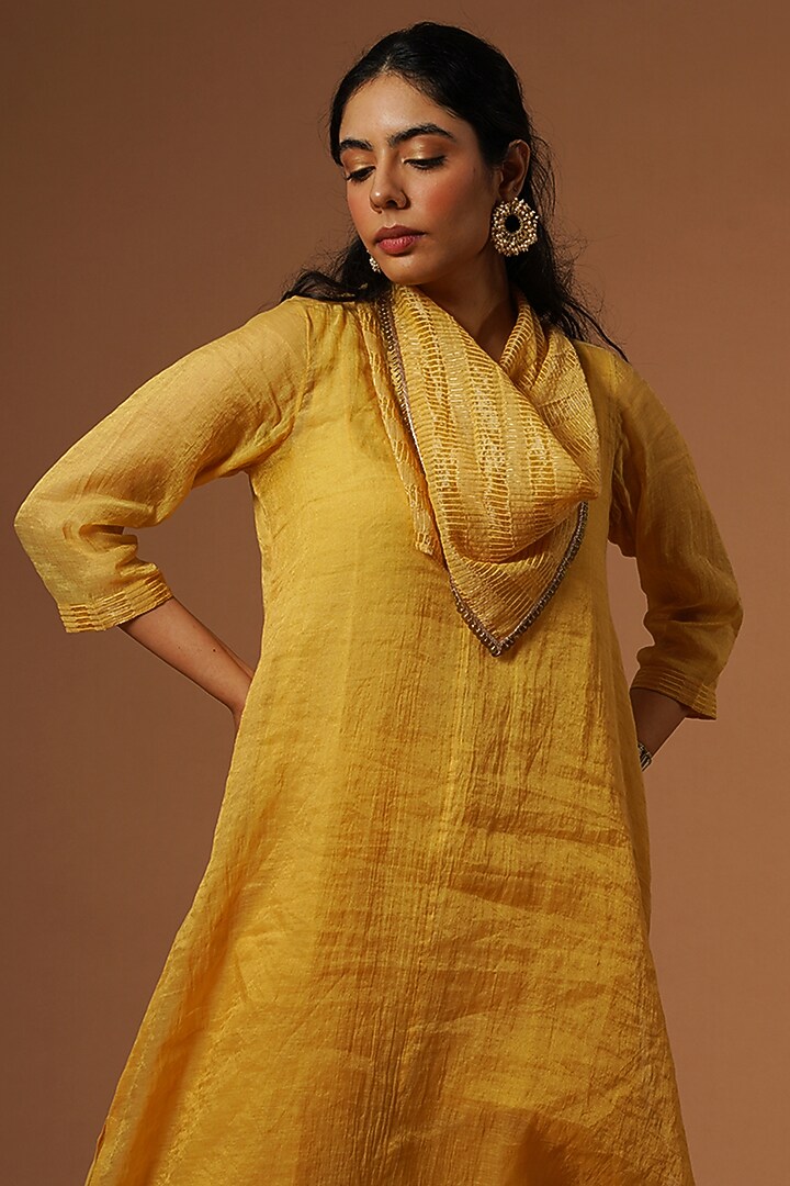 Yellow Tissue Chanderi Tunic Set by OMI at Pernia's Pop Up Shop