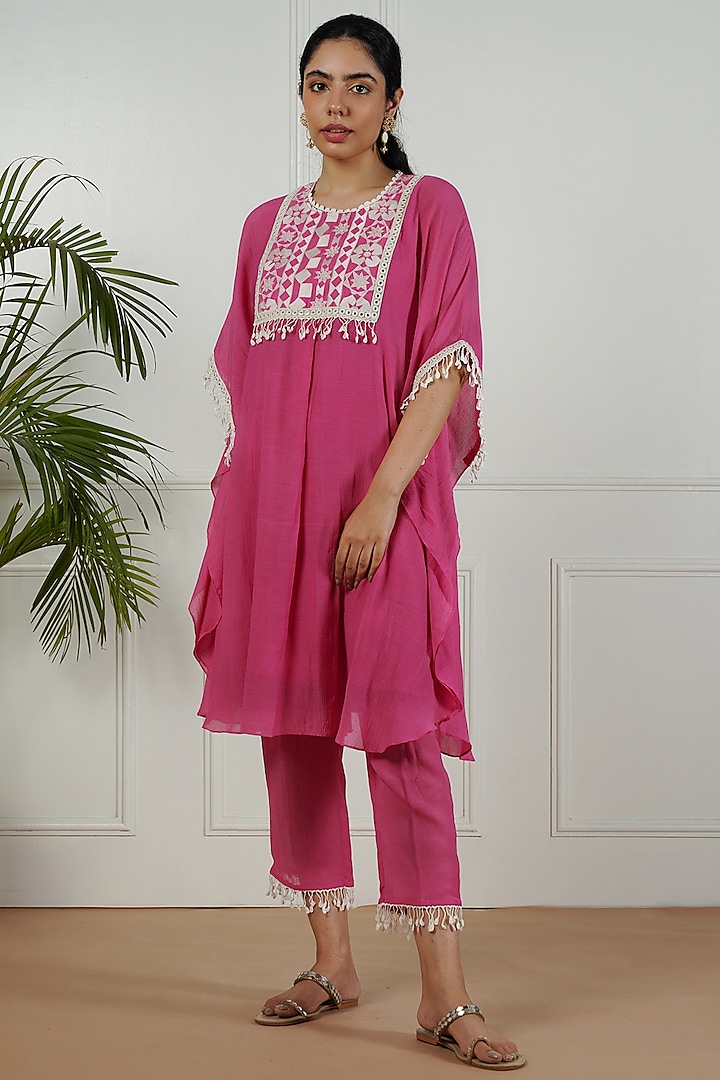 Pink Crinkle Bemberg Embroidered Kurta Set by OMI at Pernia's Pop Up Shop