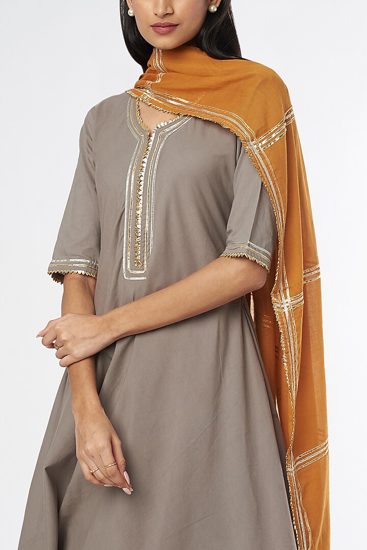 Fossil Grey Embroidered Dress With Dupatta by Omaana Jaipure at Pernia's Pop Up Shop