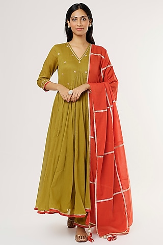 Mehendi Green Embroidered Anarkali Kurta Set by Omaana Jaipure