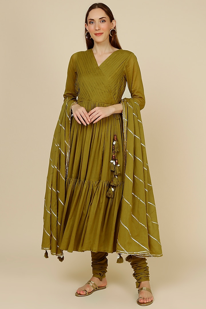 Mehendi Green Mulmul Kurta Set by Omaana Jaipure