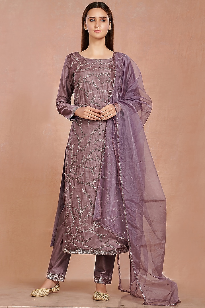 Purple Embroidered Kurta Set by Onaya at Pernia's Pop Up Shop