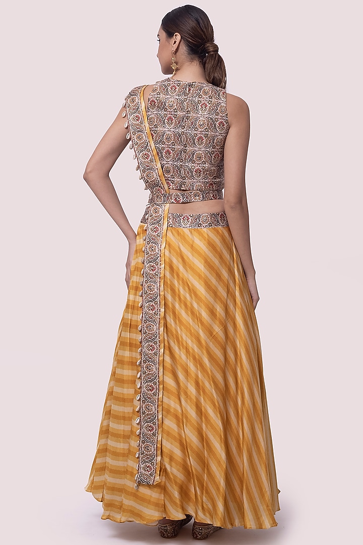 Mustard Printed Lehenga Set by Onaya at Pernia's Pop Up Shop