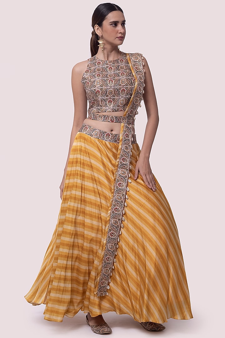 Mustard Printed Lehenga Set by Onaya at Pernia's Pop Up Shop