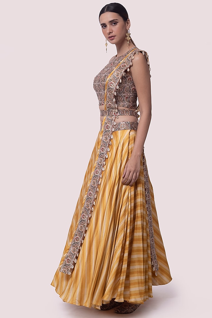 Mustard Printed Lehenga Set by Onaya at Pernia's Pop Up Shop