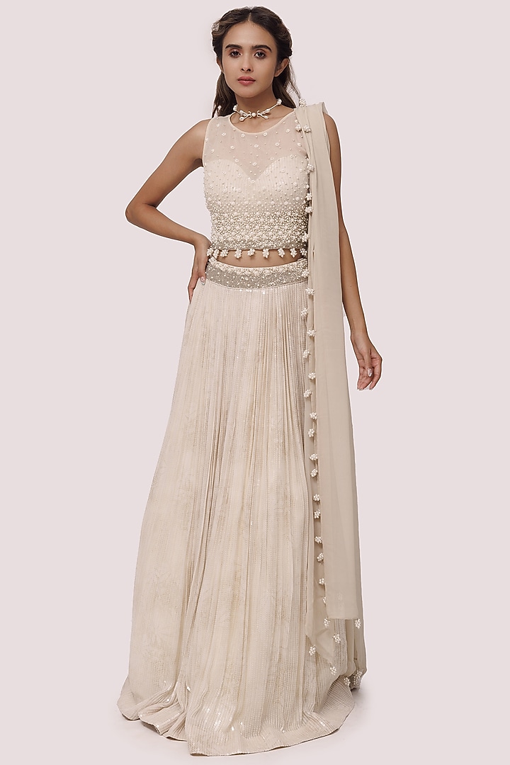 Off-White Embroidered Wedding Lehenga Set by Onaya at Pernia's Pop Up Shop