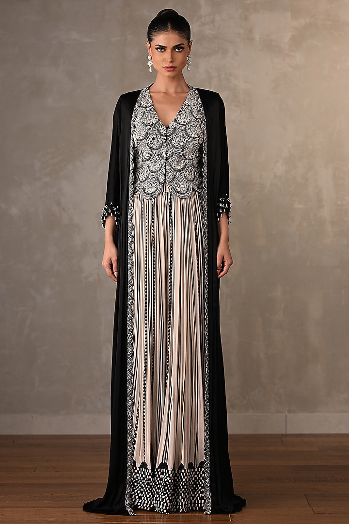 Black Crepe Embroidered Cape Set by Onaya at Pernia's Pop Up Shop