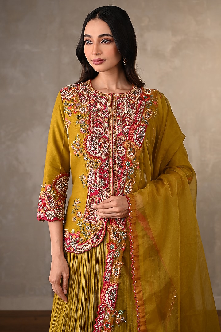 Mustard Organza Crush Pleated Wedding Lehenga Set by Onaya at Pernia's Pop Up Shop