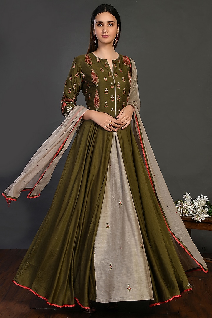 Mehendi Green Embroidered Party Wear Anarkali Set by Onaya at Pernia's Pop Up Shop