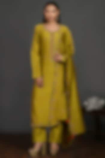 Lime Green Embroidered Kurta Set by Onaya at Pernia's Pop Up Shop