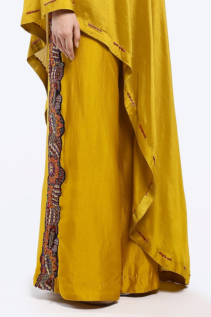 Mustard Silk Sequins Work Kaftan Set by Onaya at Pernia's Pop Up Shop