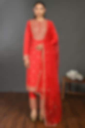 Red Kurta Set With Sequins Work by Onaya