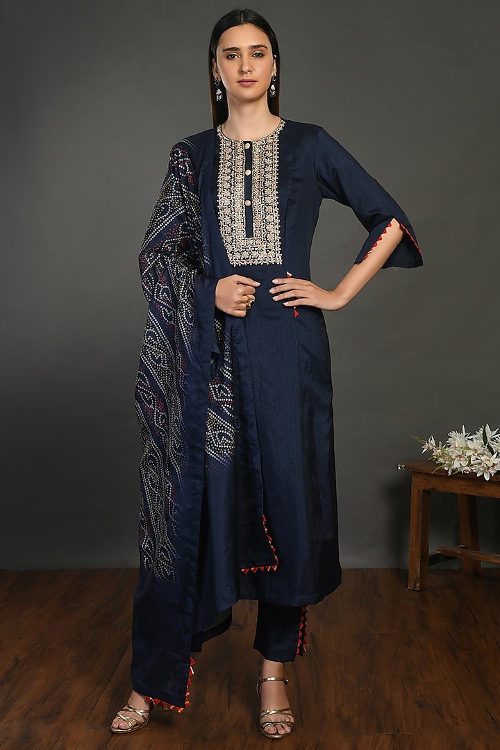 Midnight Blue Embroidered Kurta Set Design by Onaya at Pernia's Pop Up ...