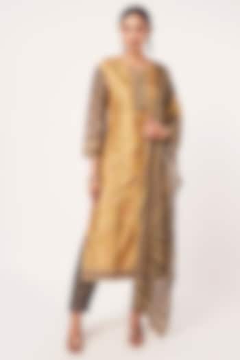 Yellow Embroidered Kurta Set by Onaya at Pernia's Pop Up Shop