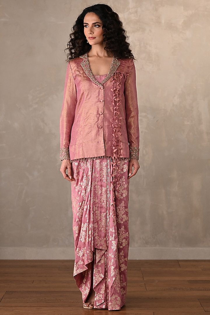 Light Magenta Banarasi Draped Skirt Set by Onaya at Pernia's Pop Up Shop