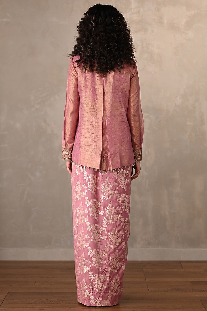 Light Magenta Banarasi Draped Skirt Set by Onaya at Pernia's Pop Up Shop