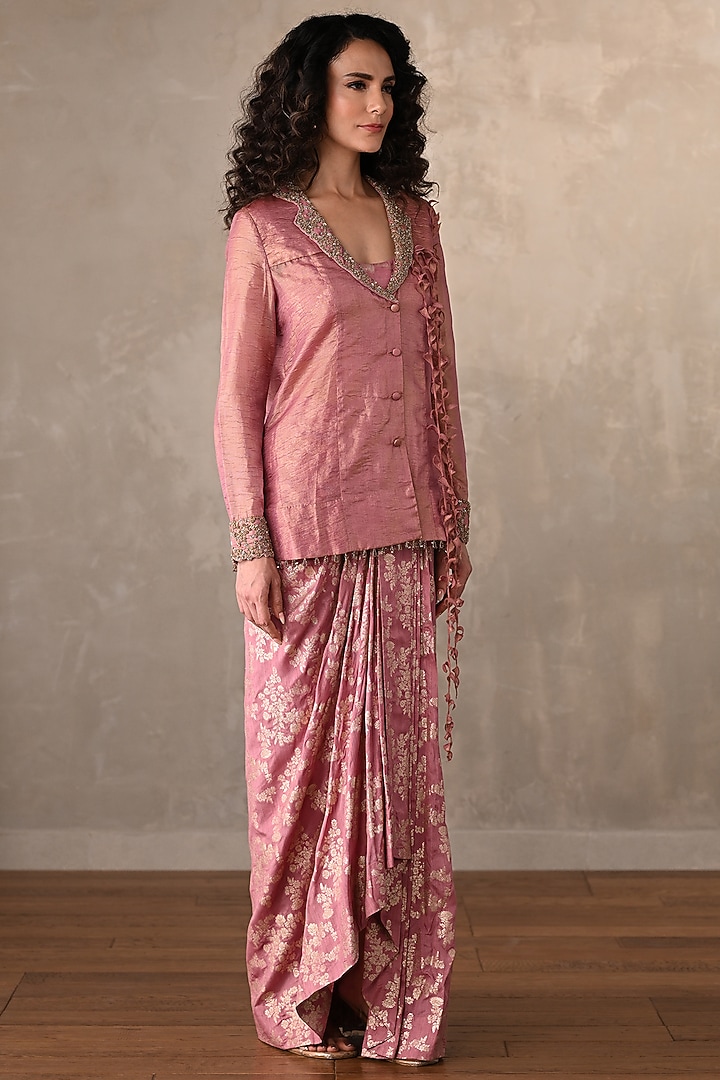 Light Magenta Banarasi Draped Skirt Set by Onaya at Pernia's Pop Up Shop