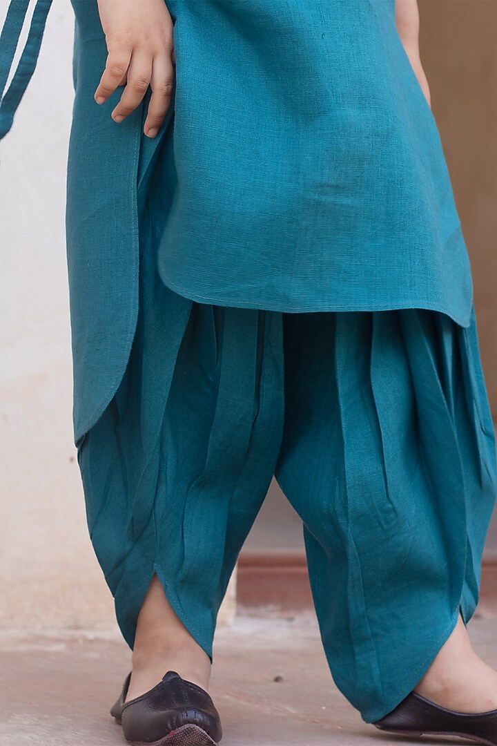 Peacock-Blue Embroidered Pathani Kurta Set For Girls by Onari kids at Pernia's Pop Up Shop