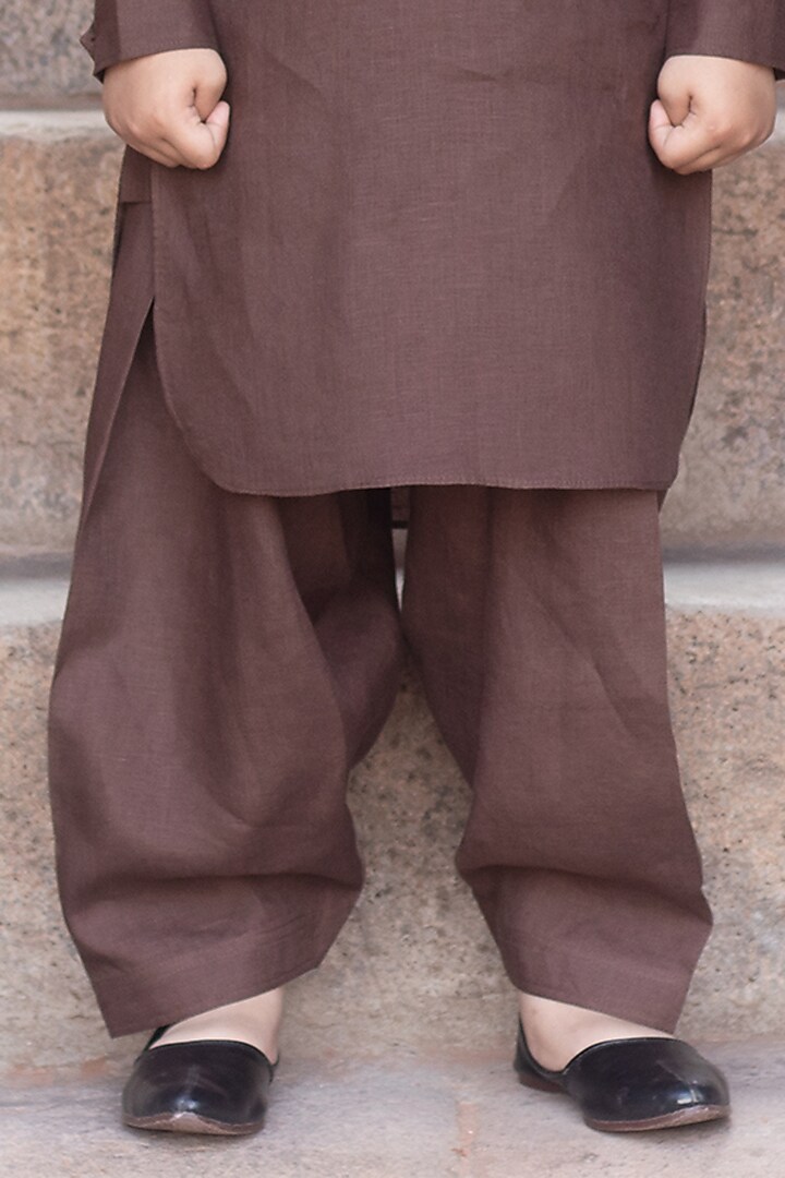 Dark-Brown Pathani Kurta Set For Boys by Onari kids at Pernia's Pop Up Shop