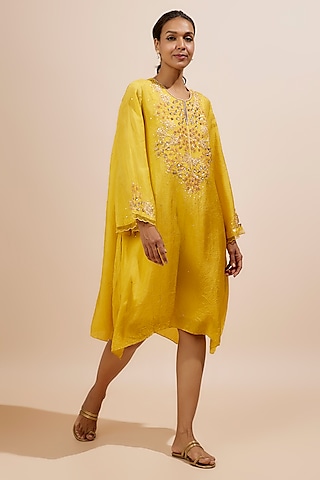 Mango Yellow Viscose Silk Floral Sequins Embroidered Kurta by One not two