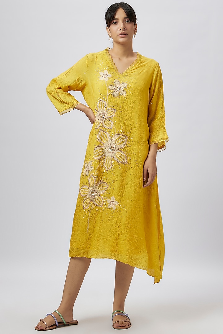 Mango Yellow Viscose Silk Sequins & Beads Embroidered Kurta by One not two