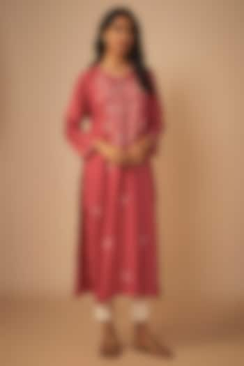 Pink Silk Sequins Embroidered Kurta by One not two at Pernia's Pop Up Shop